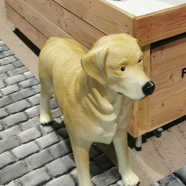 STATUE DE CHIEN EN RESINE TYPE LABRADOR REALISTE