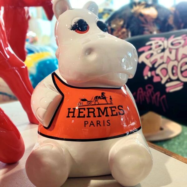 STATUE EN RESINE HIPPOPOTAME ASSIS MARQUE DE LUXE