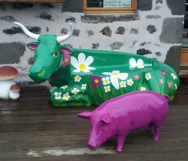 VACHE CANAPE EN RESINE DECOREE FLEURS