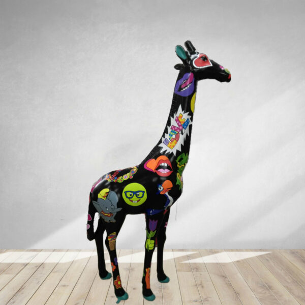 STATUE DE GIRAFE EN RESINE POP ART NOIRE