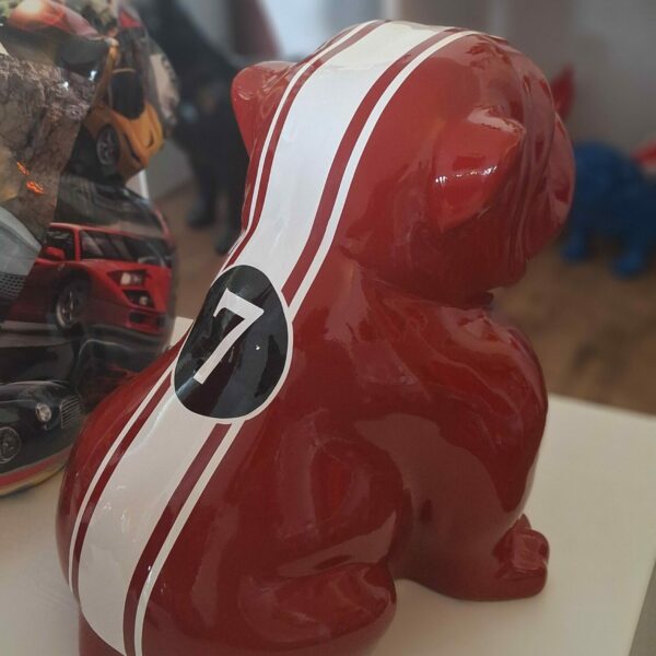 BOULEDOGUE EN RESINE PORSCHE ROUGE N°7