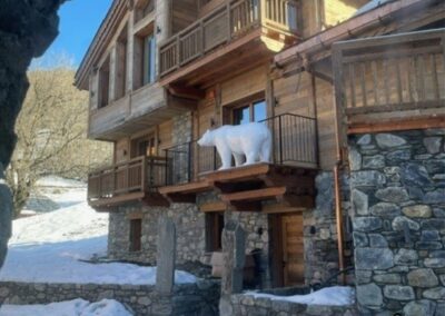 OURS BLANC VERNI MERIBEL