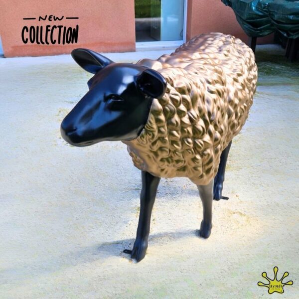 STATUE DE MOUTON EN RESINE NOIR ET BRONZE