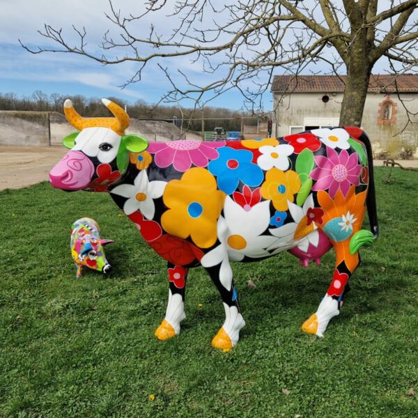 STATUE VACHE EN RESINE FLEURS