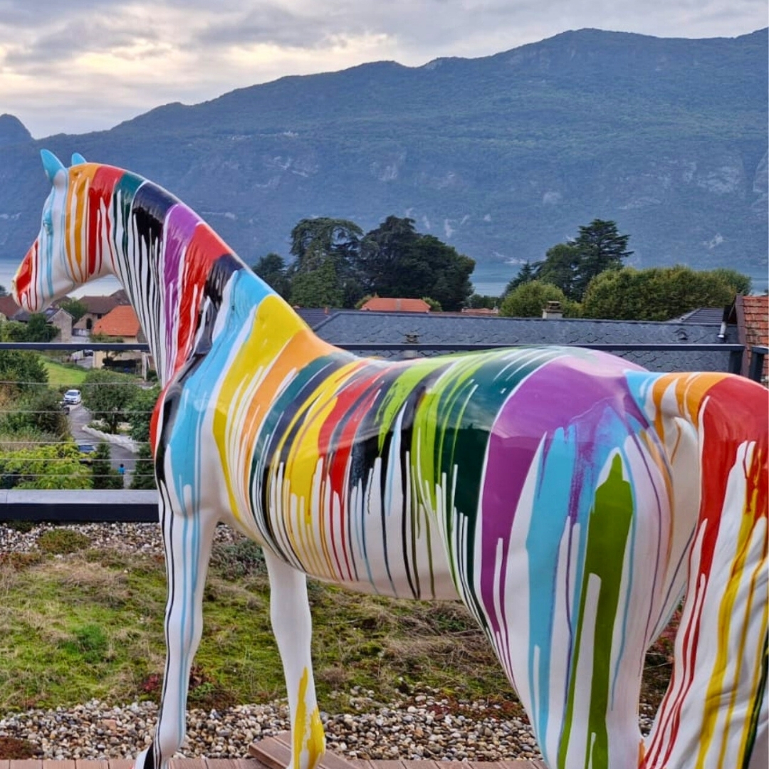 CHEVAL EN RESINE TRASH COPILOTE 73 CHEVAL EN RESINE TRASH COPILOTE 73