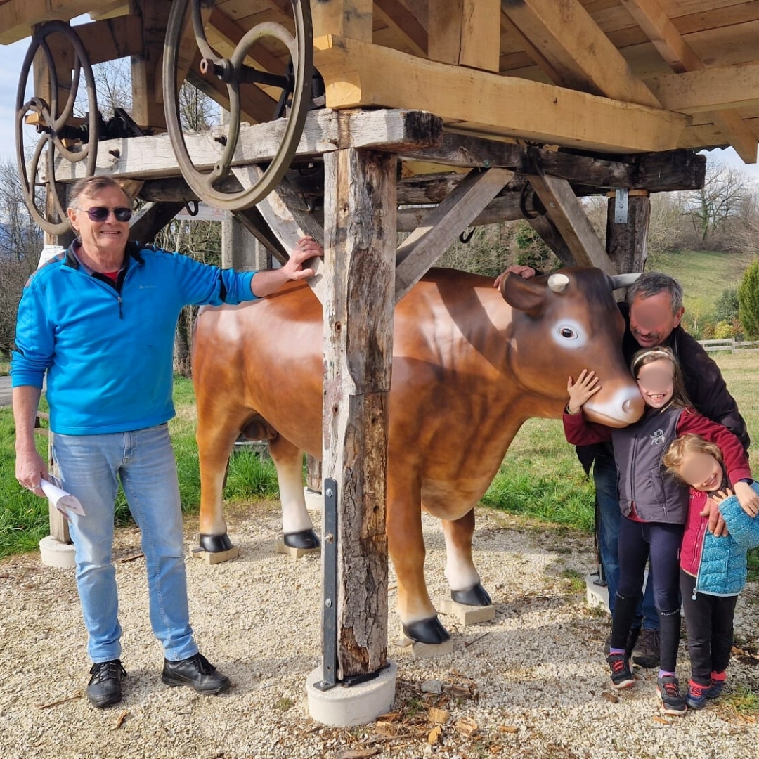 BOEUF REALISTE MOUXY 73 STATUE BOEUF REALISTE MOUXY 73