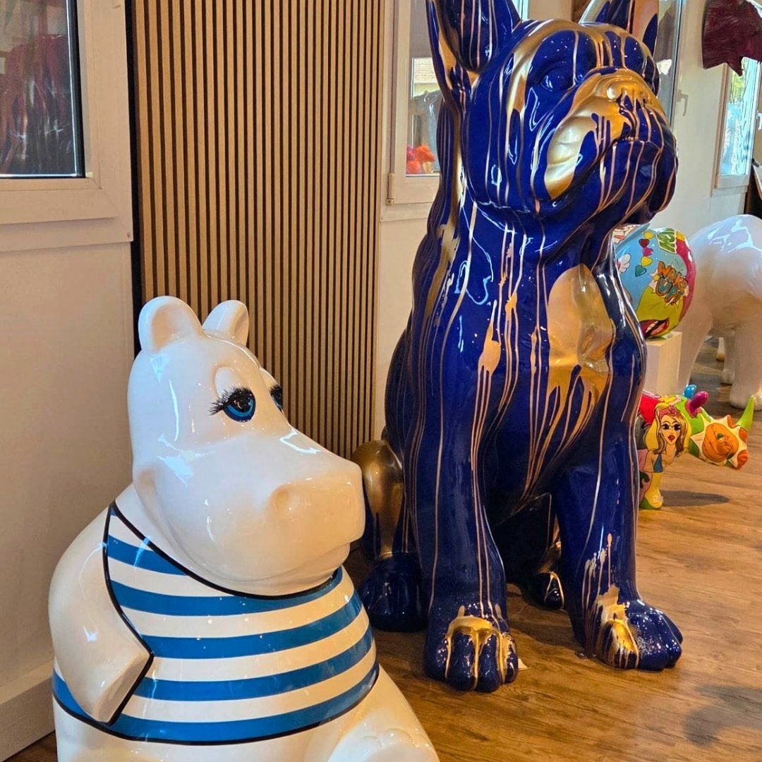 STATUE HIPPO ASSIS MARINIERE ET BOULEDOGUE GEANT BLEU TRASH DORE