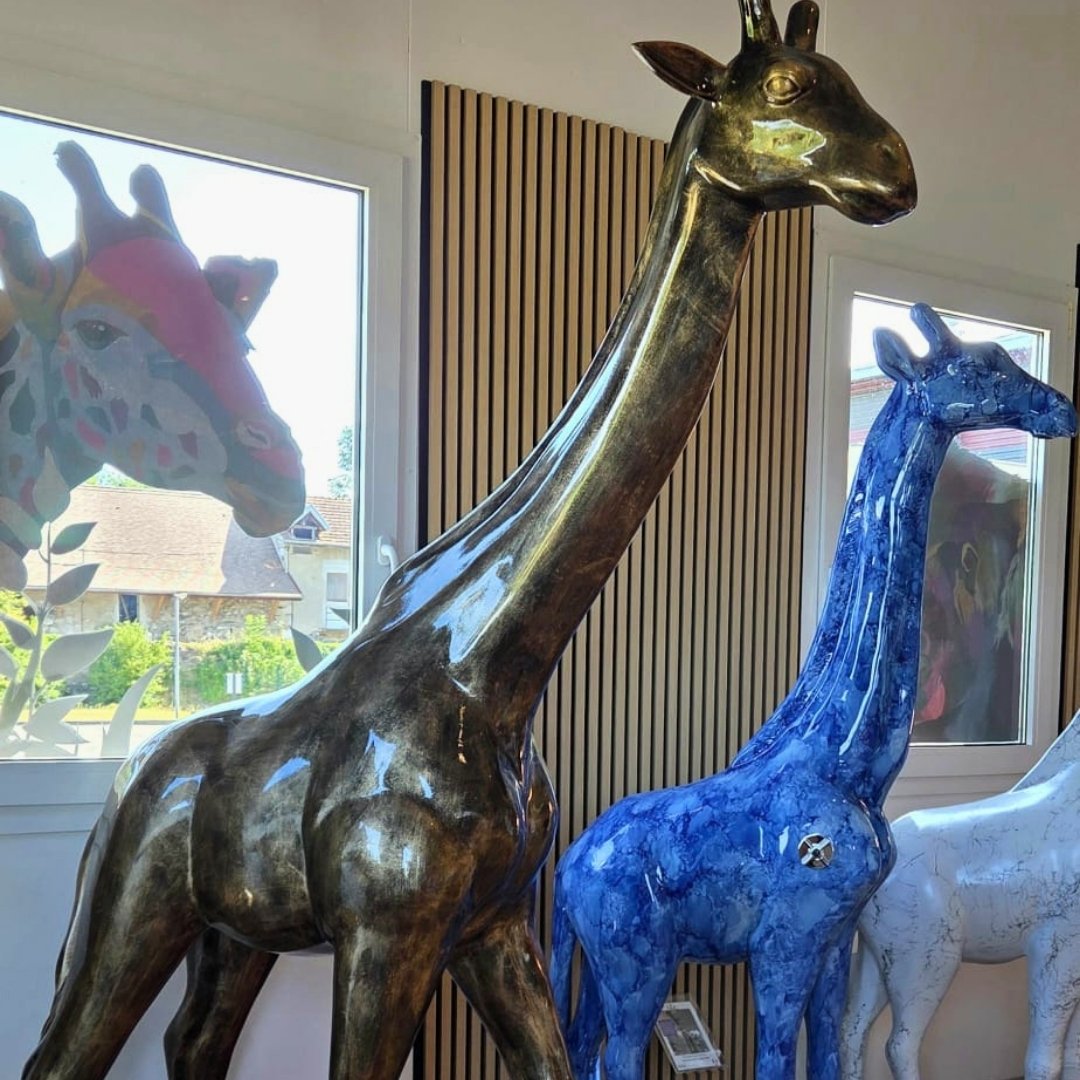 STATUE GIRAFE NOIRE DOREE PATINEE ET GIRAFE DOUCHE